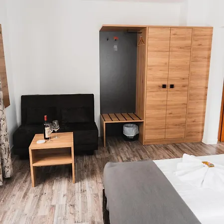 Guest house Restaurant Cala Luna 2*